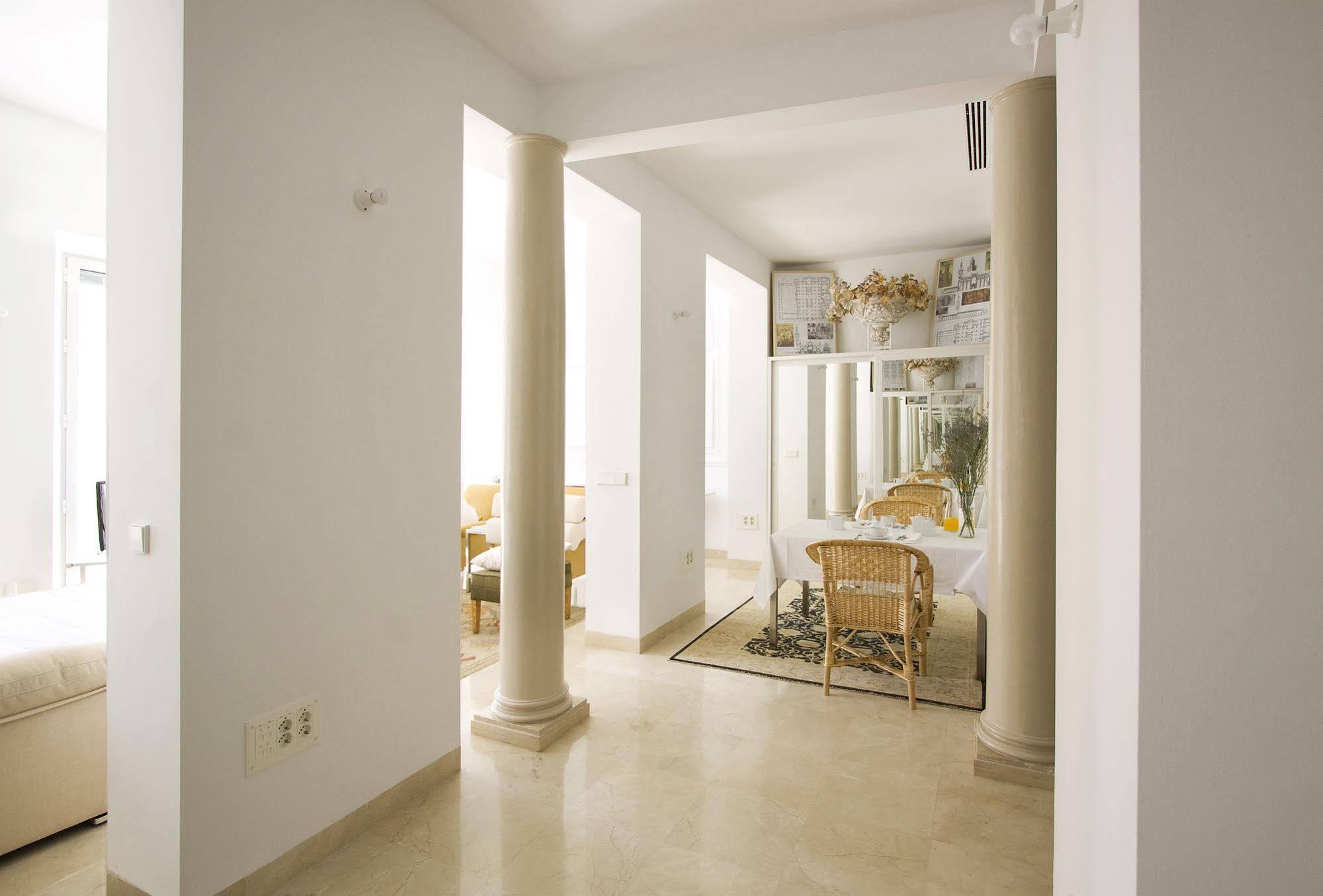 Apartamentos Alemanes Gradas Luxury Sevilha Exterior foto