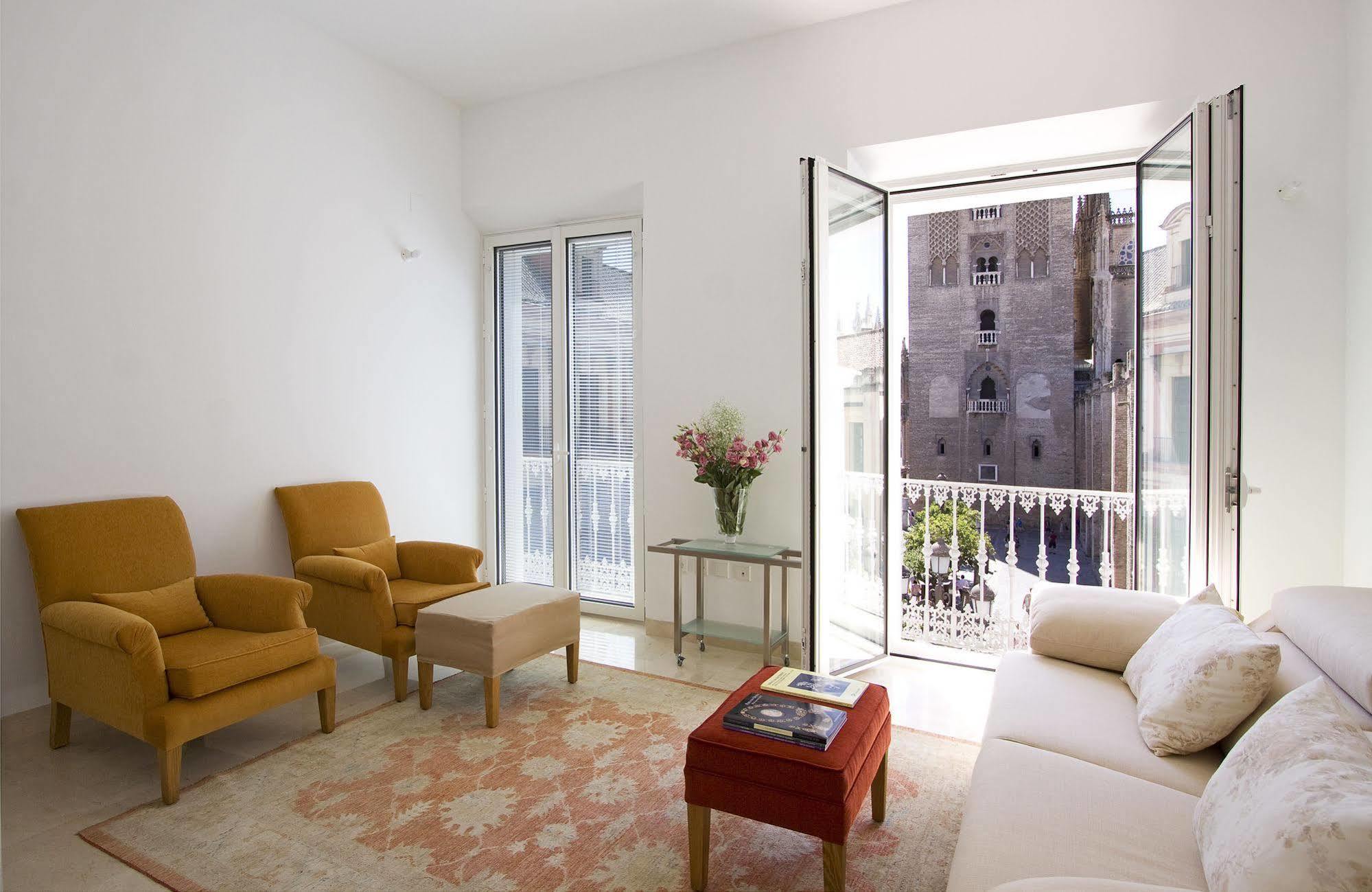 Apartamentos Alemanes Gradas Luxury Sevilha Exterior foto